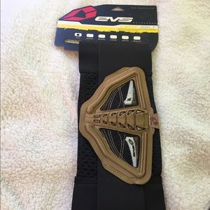 EVS Youth  Motocross Light  Belt NWT